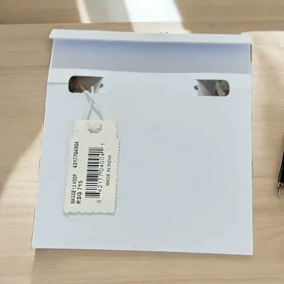 NWT! Kendra Scott Maggie Hoop Earrings in Rose Gold-Plated Filigree - Picture 4 of 5